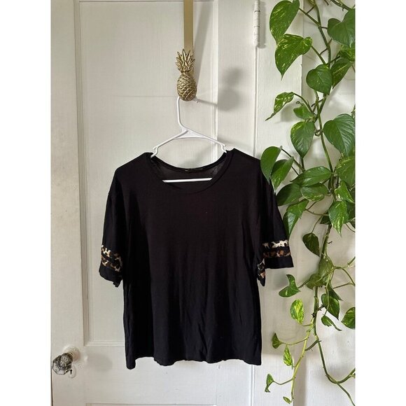 Rags 2 Riches women’s size large cheetah shirt - Picture 1 of 6